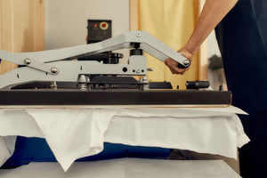 If you’re not exactly new in the world of crafting, or to be more specific, the T-shirt designing business, then you might’ve heard a thing or two about some things called heat press machine
